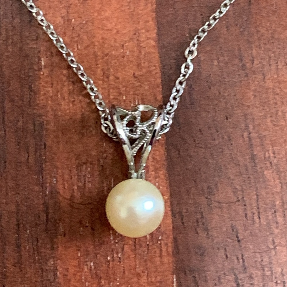 Vintage AMCO 14K Gold Overlay Pearl Pendant Necklace - Picture 2 of 6